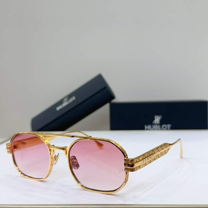 Picture of Hublot Sunglasses _SKUfw69656461fw
